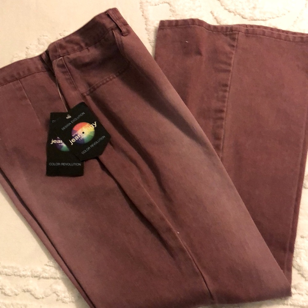 Newport News Jeanology Rose colored bell bottom/flare jeans Sz 16 NWT